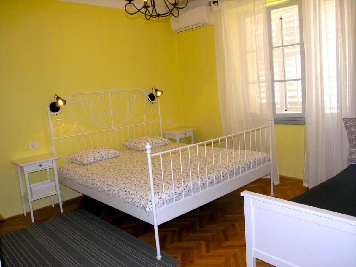 Holiday Home Lija Center Rab Town Exterior foto